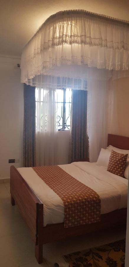 Fort Portal Fort Heights Homestay מראה חיצוני תמונה